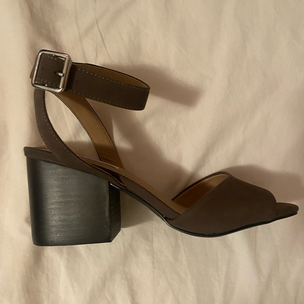 Steve Madden Devlin Heel Size Us 8, Color Grey Nu… - image 3